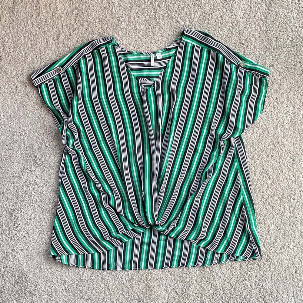 Cato Striped Front Knot High Low Top, Size 22/24W (3X), Green White Black Flowy - Picture 4 of 9